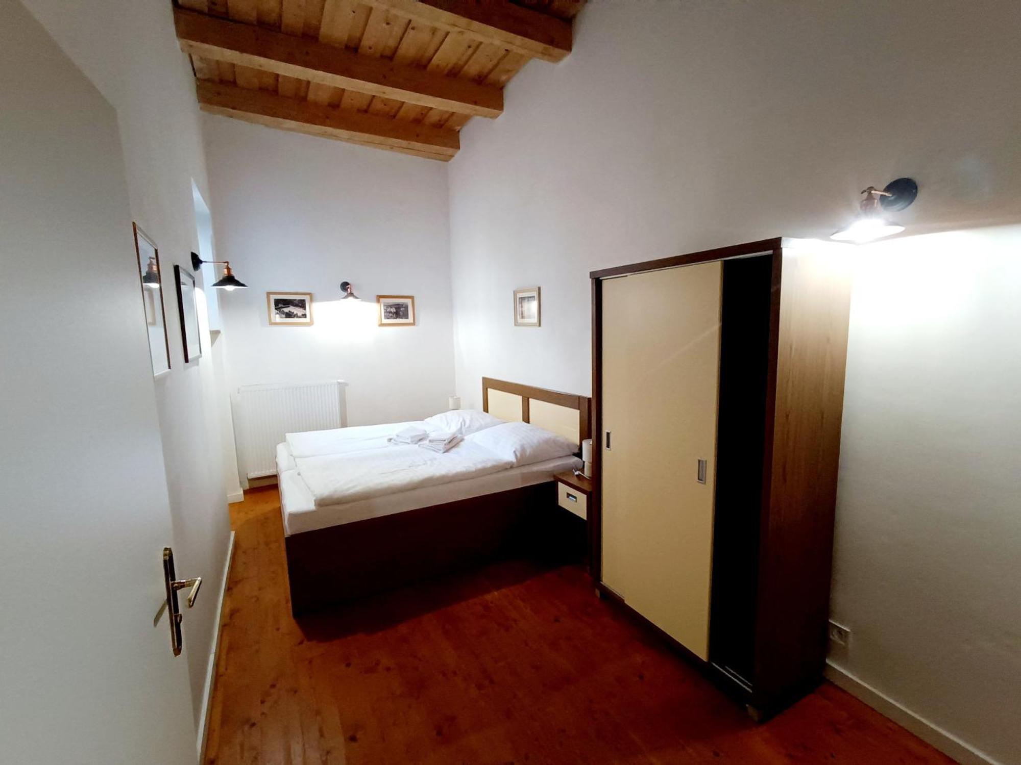 Hostel Cosmopolitan* Banska Stiavnica Exterior photo
